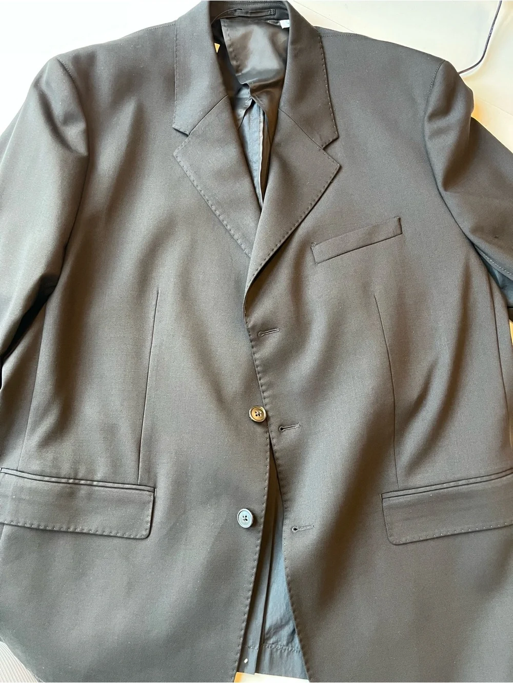 THEORY Classic Black Men's Three-Button Blazer with Nylon Fabric Back Panel 46